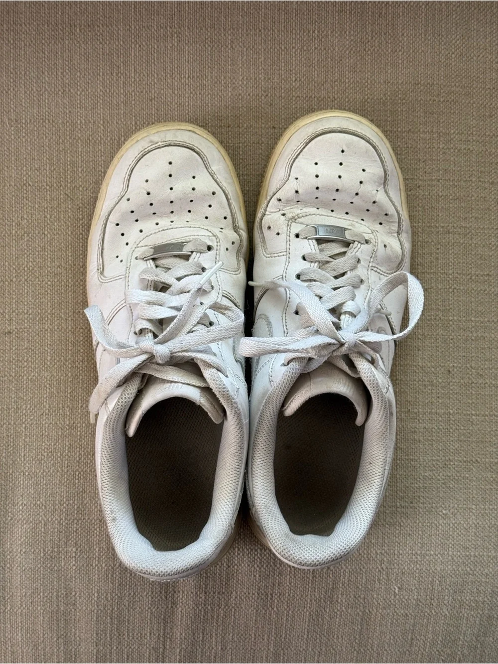 Vintage Nike White Leather Low-Top Sneakers
